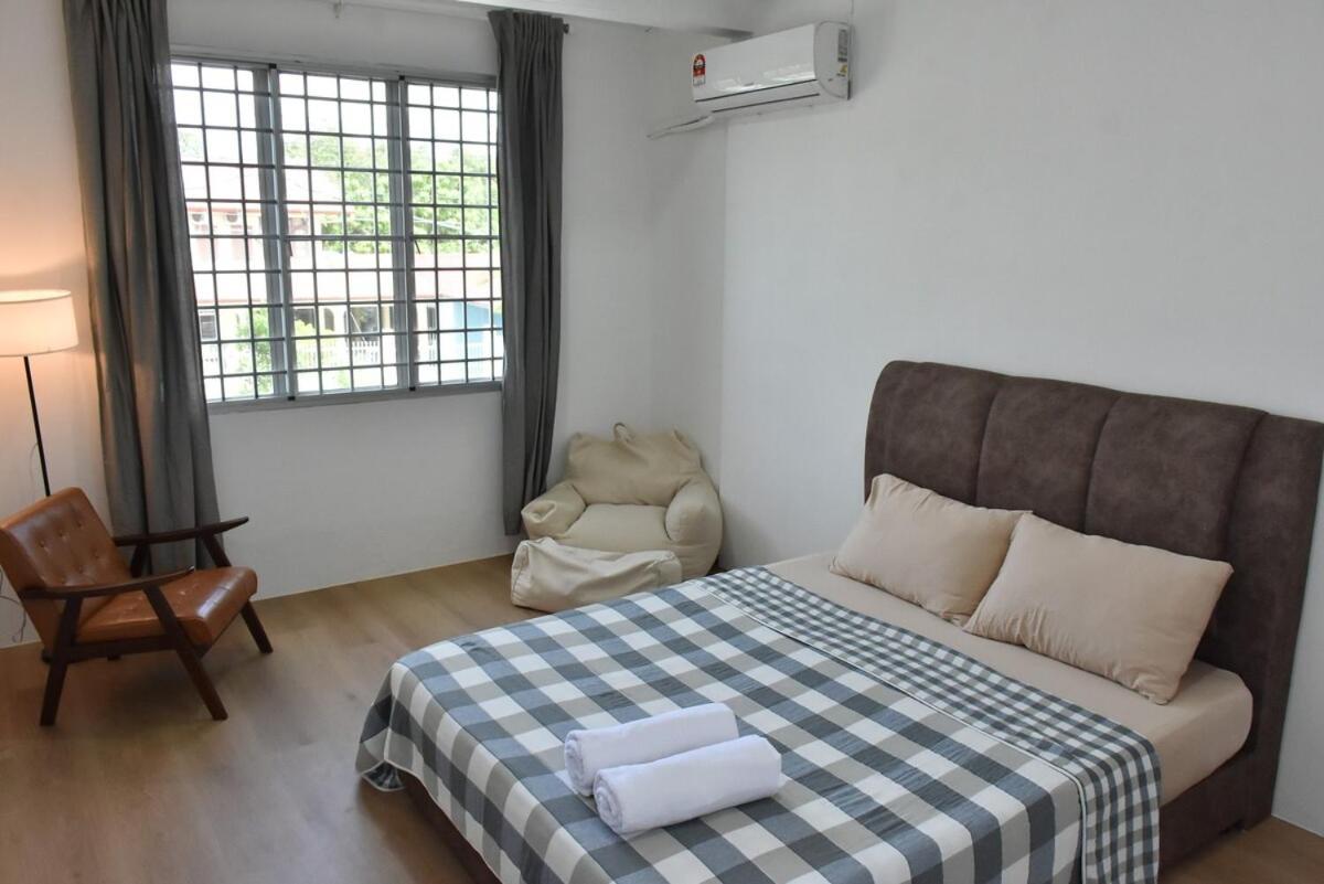 Rain Tree Homestay Bintulu Exterior foto